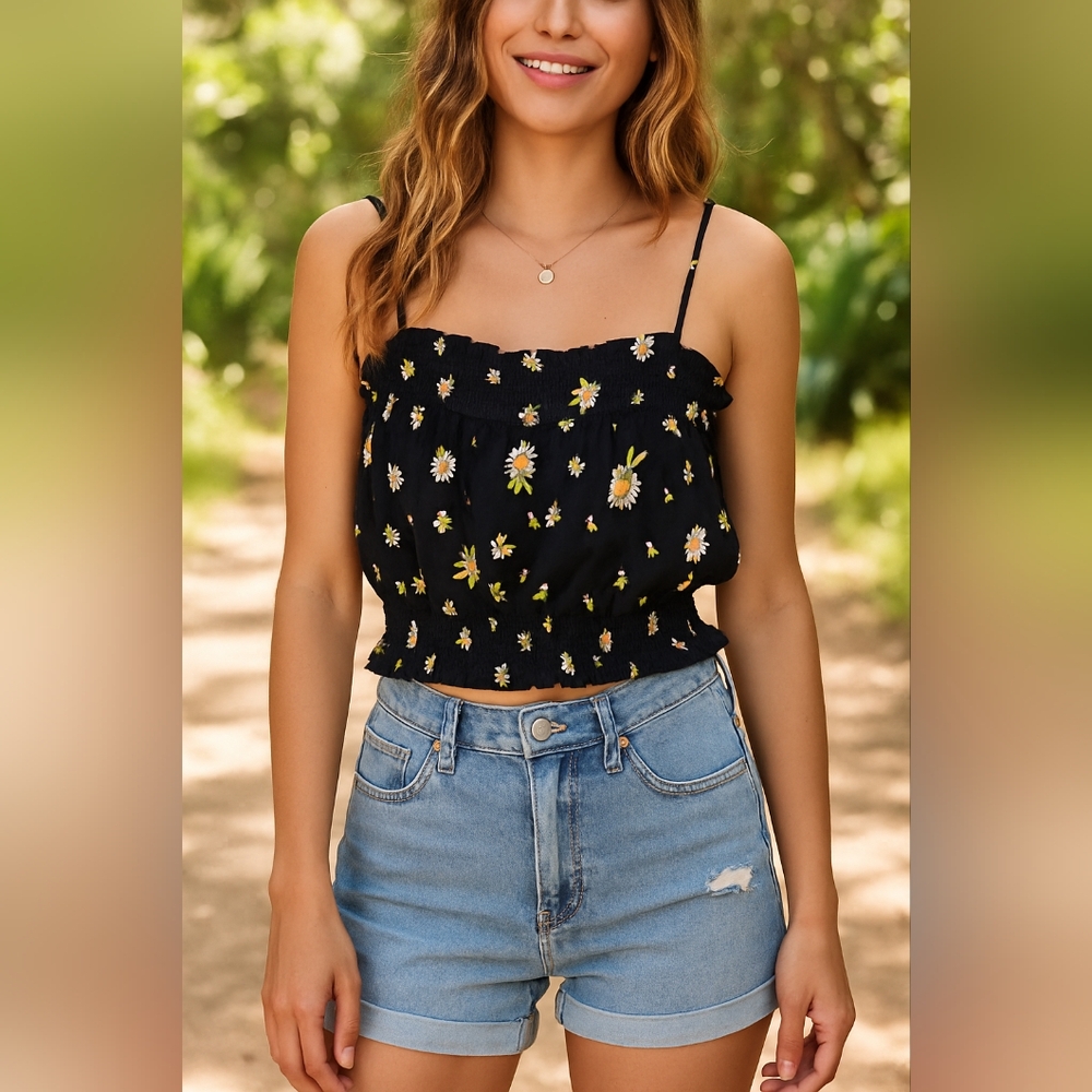 Patrons of Peace Daisy Floral Smocked Crop Top M Boho Cottagecore Festival